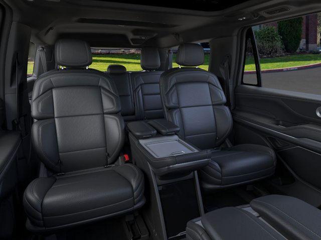 new 2025 Lincoln Navigator L car, priced at $96,172