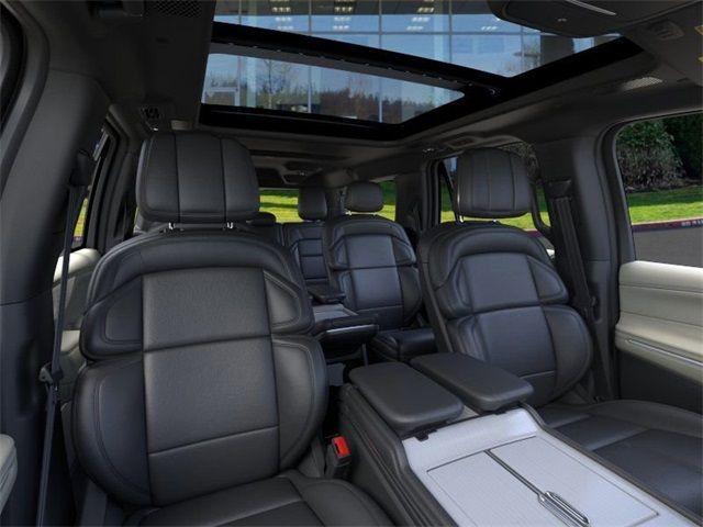 new 2025 Lincoln Navigator L car, priced at $99,172