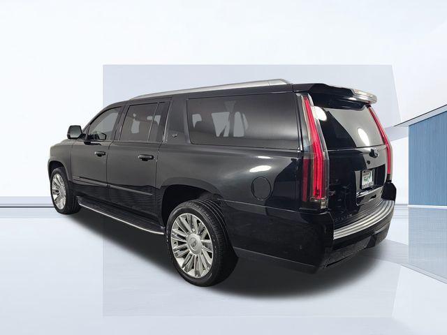 used 2019 Cadillac Escalade ESV car, priced at $32,873