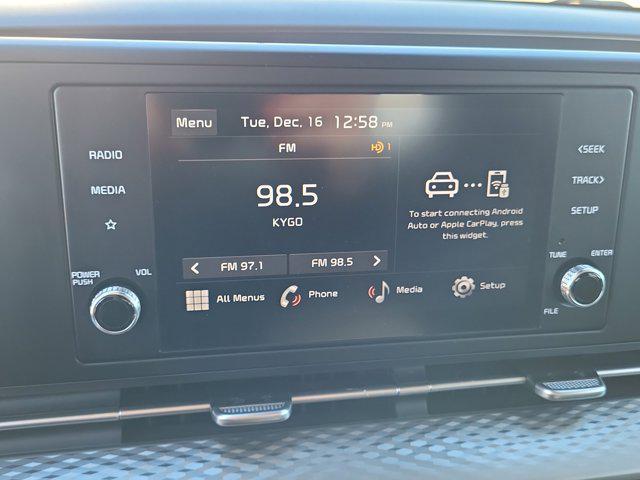 used 2024 Kia Carnival car, priced at $27,940