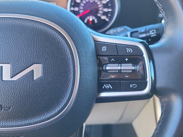 used 2024 Kia Carnival car, priced at $27,940