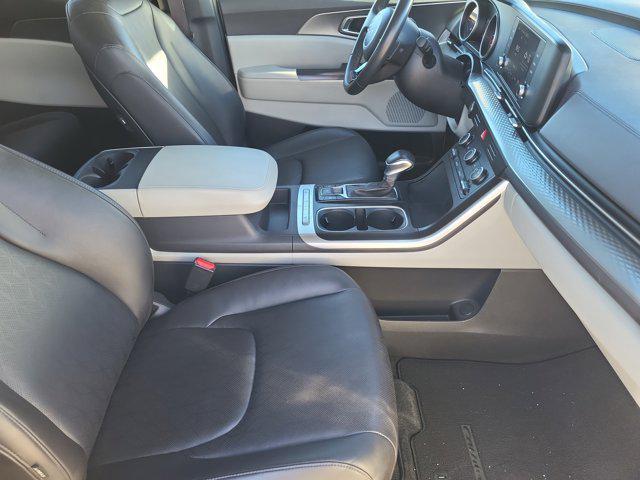 used 2024 Kia Carnival car, priced at $27,940