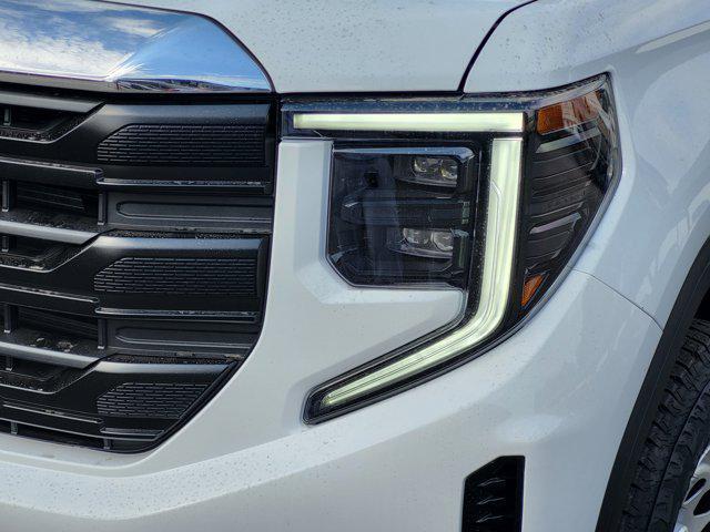 new 2026 GMC Sierra 1500 car, priced at $45,815