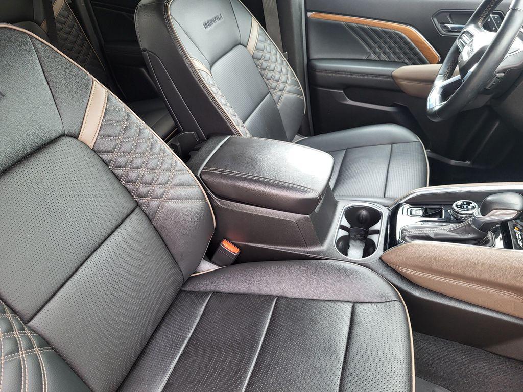 used 2023 GMC Canyon car, priced at $40,994
