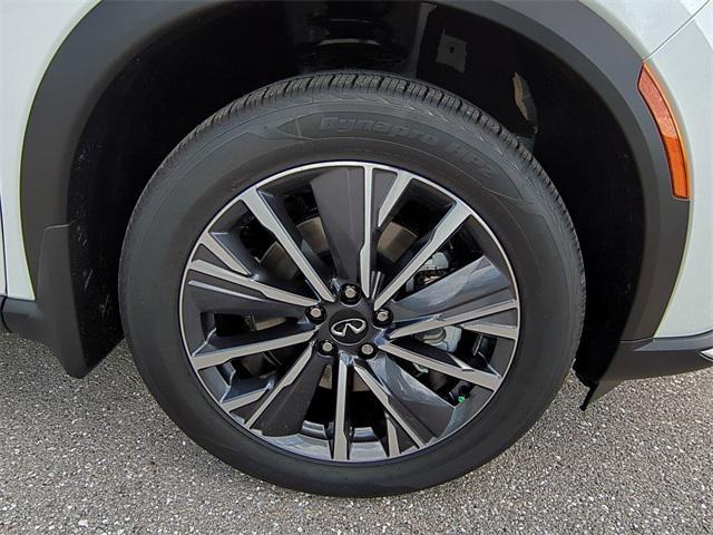 new 2026 INFINITI QX60 car, priced at $60,070