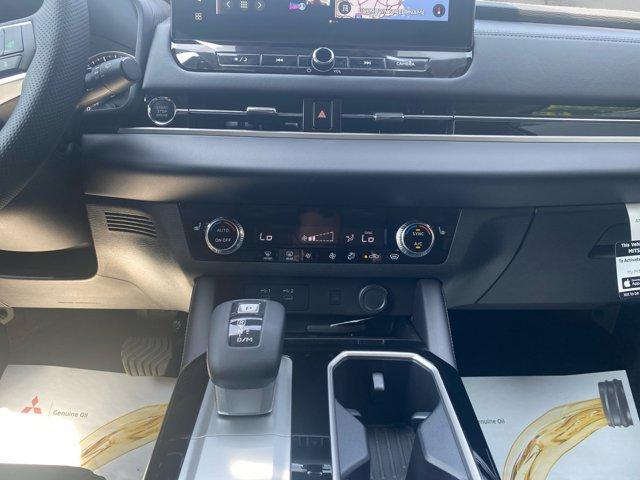 new 2025 Mitsubishi Outlander car, priced at $42,500