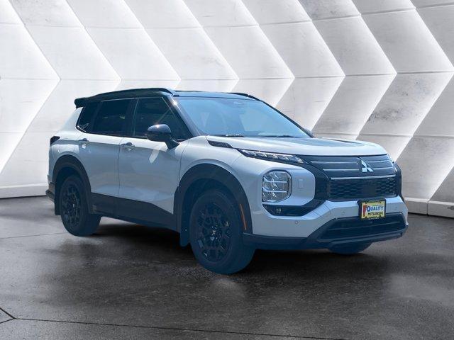 new 2025 Mitsubishi Outlander car, priced at $42,500