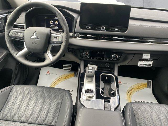 new 2025 Mitsubishi Outlander car, priced at $42,325