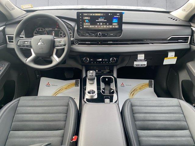 new 2025 Mitsubishi Outlander car, priced at $37,465
