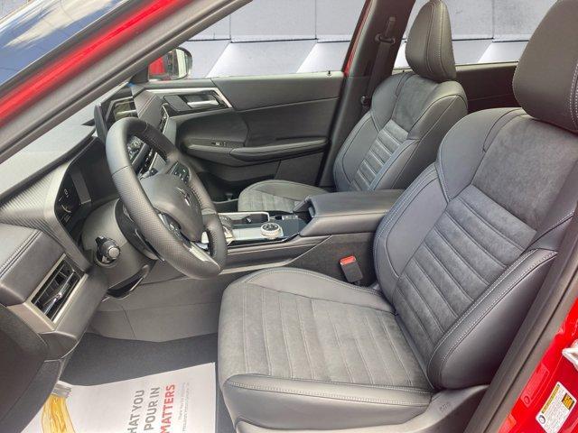 new 2025 Mitsubishi Outlander car, priced at $40,980