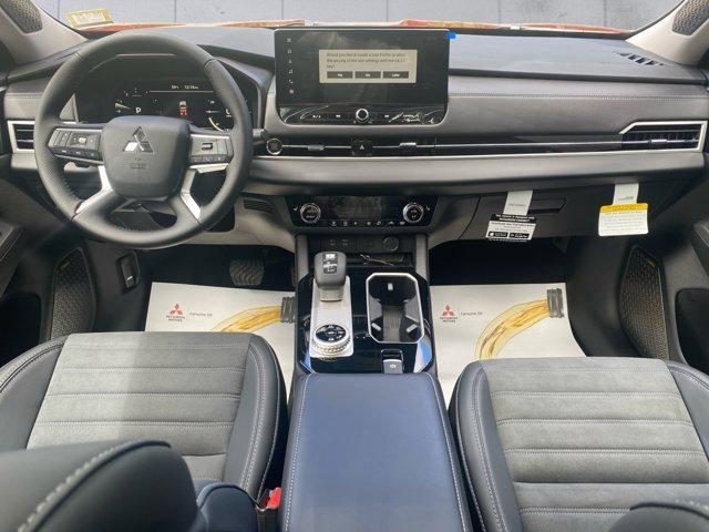 new 2025 Mitsubishi Outlander car, priced at $40,980