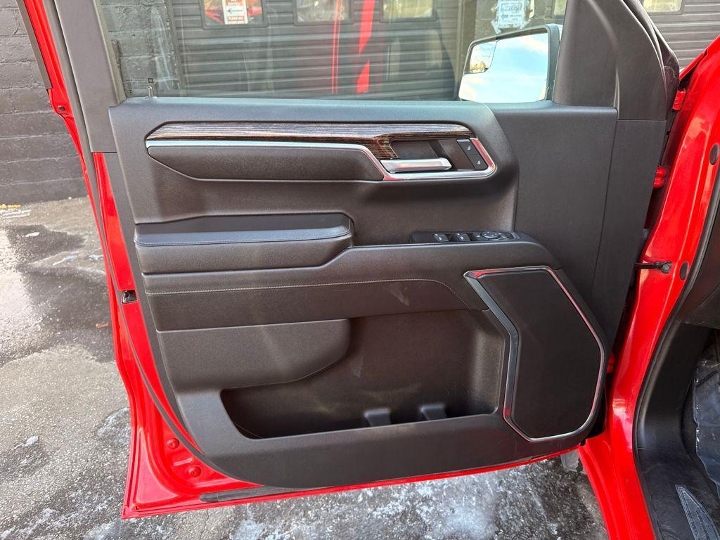 used 2024 GMC Sierra 1500 car, priced at $39,399