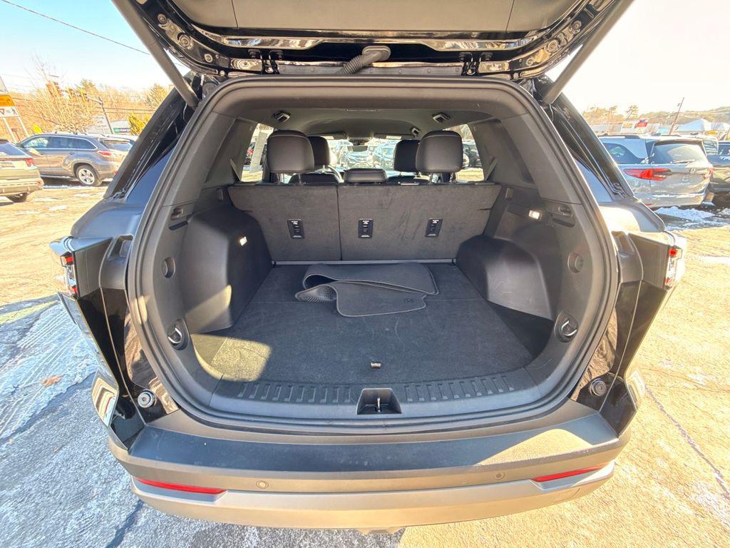 used 2025 Chevrolet Equinox car, priced at $26,999