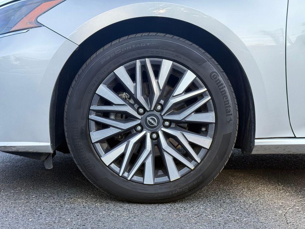 used 2023 Nissan Altima car, priced at $17,899
