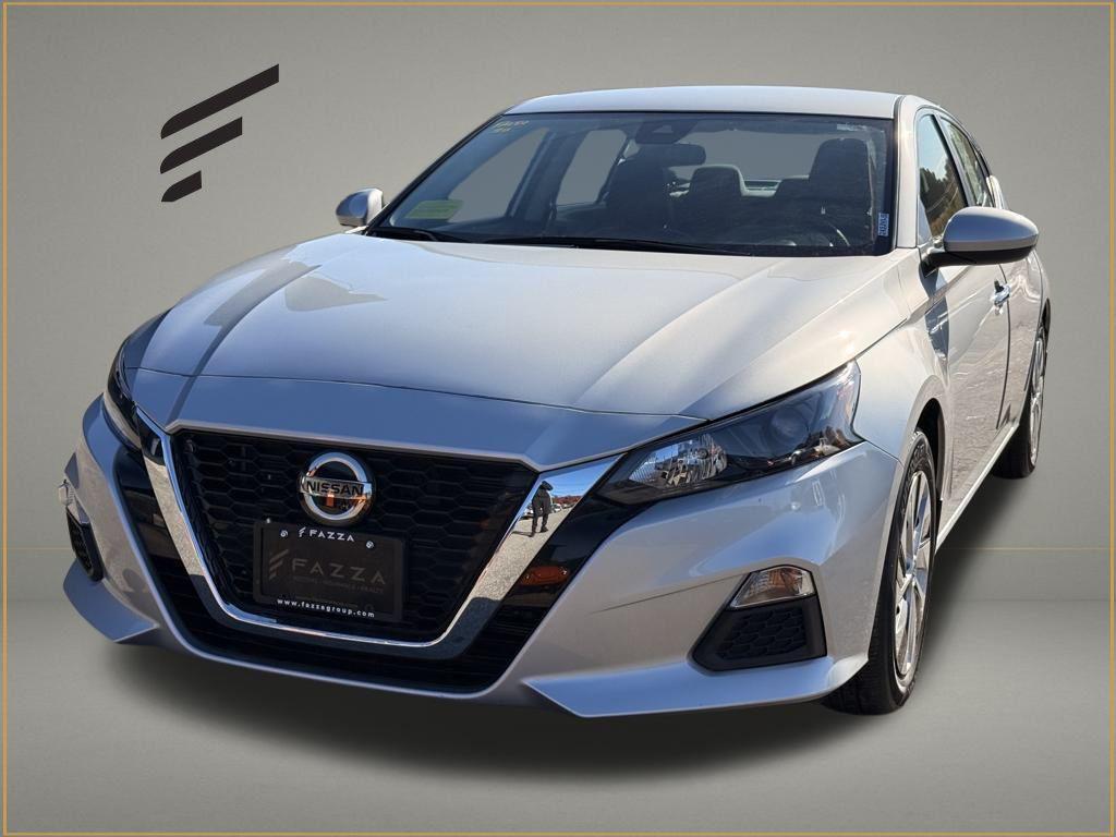 used 2022 Nissan Altima car, priced at $19,199