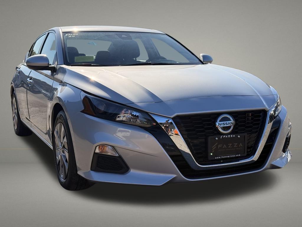 used 2022 Nissan Altima car, priced at $19,199