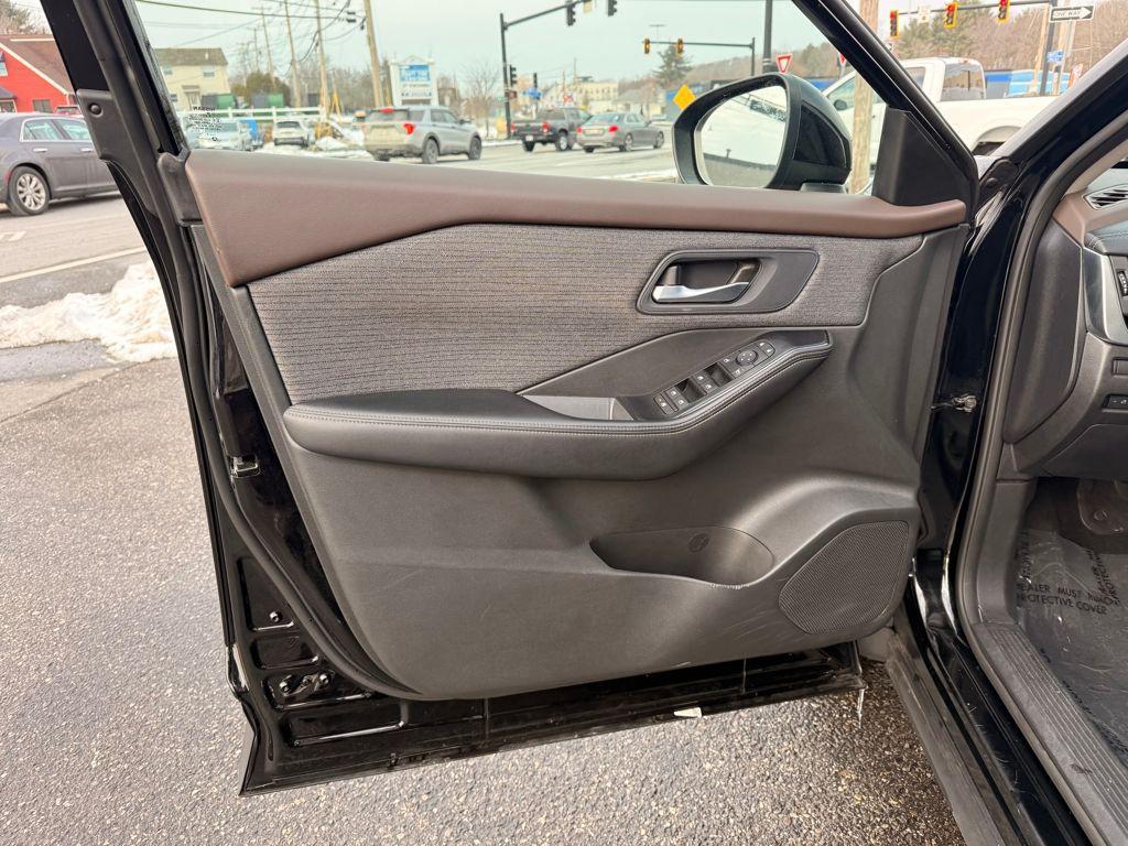 used 2023 Nissan Rogue car, priced at $18,699