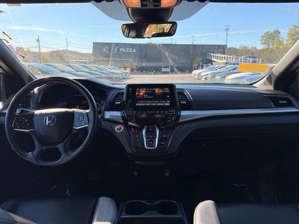 used 2023 Honda Odyssey car, priced at $34,999