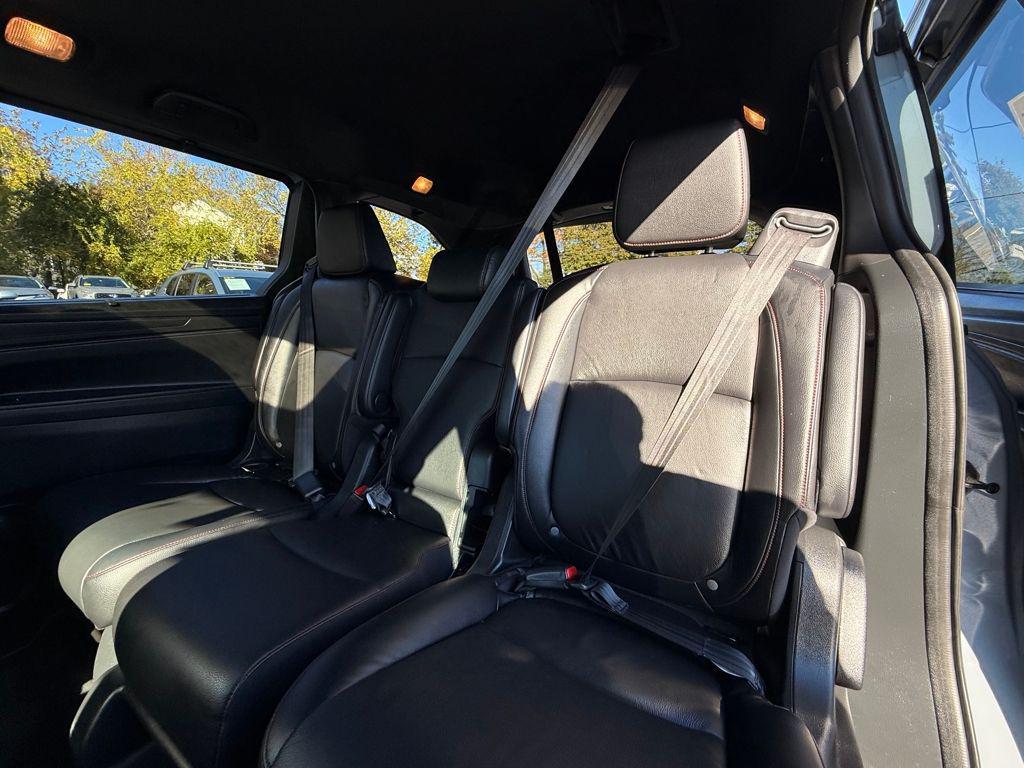 used 2023 Honda Odyssey car, priced at $34,999