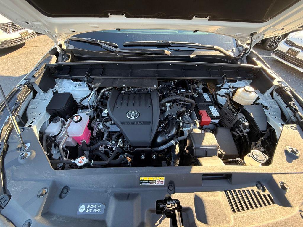 used 2023 Toyota Highlander car, priced at $31,999