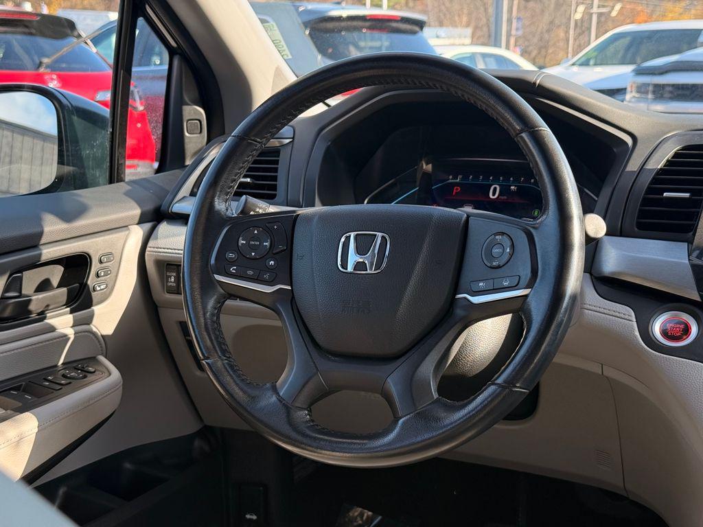 used 2022 Honda Odyssey car, priced at $31,899