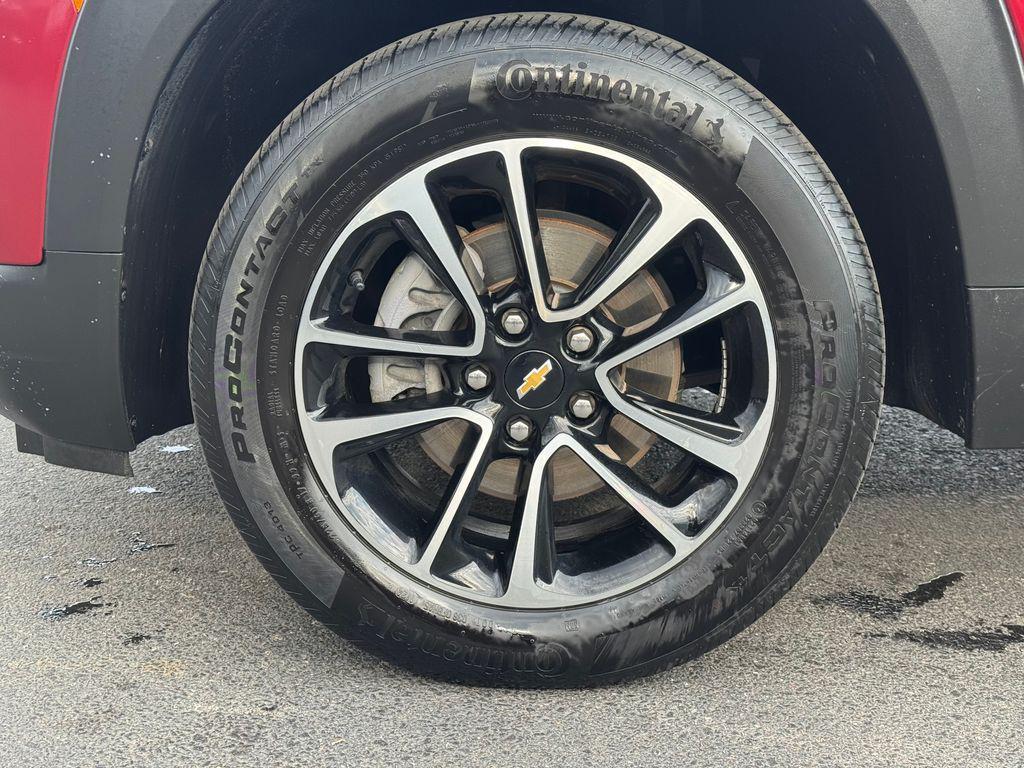 used 2025 Chevrolet TrailBlazer car, priced at $24,318