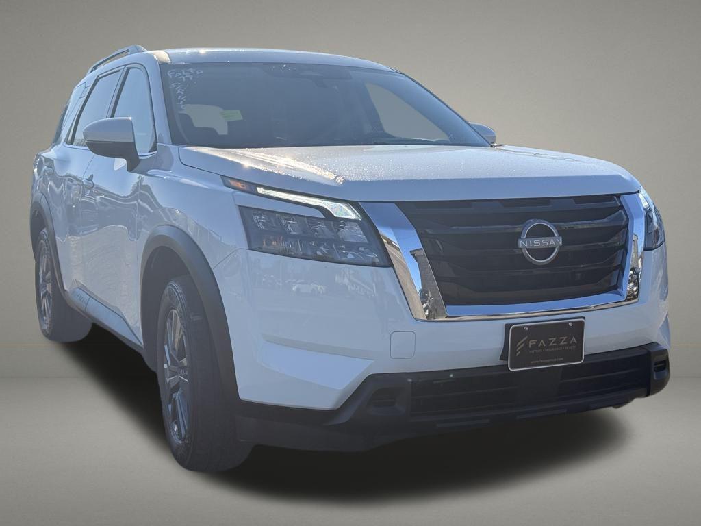 used 2025 Nissan Pathfinder car, priced at $31,999