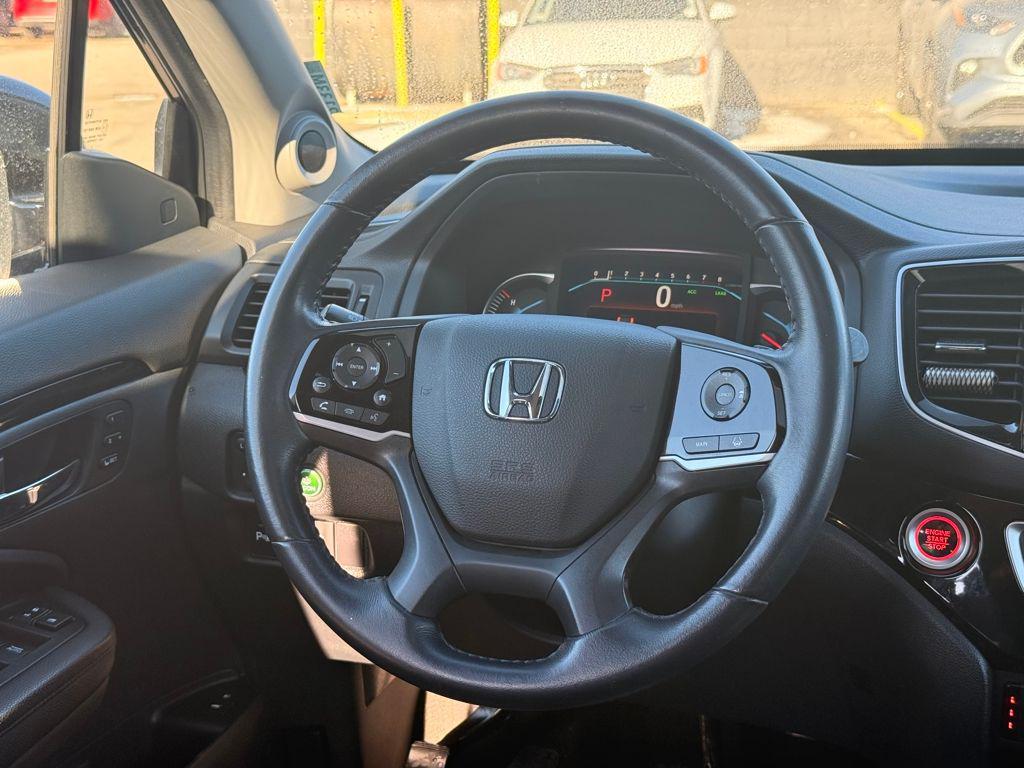 used 2022 Honda Pilot car, priced at $33,999