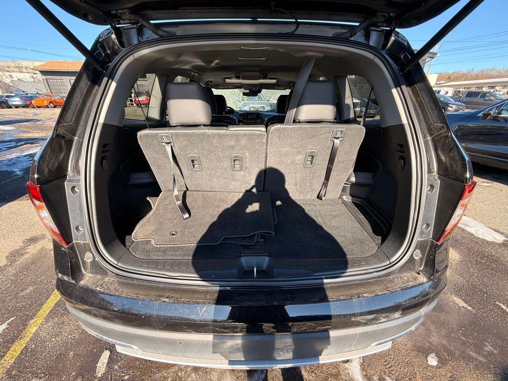 used 2022 Honda Pilot car, priced at $33,999
