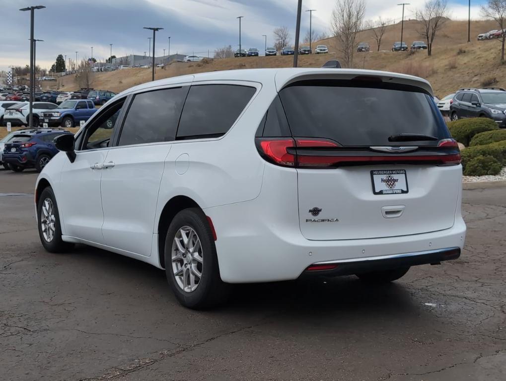 used 2025 Chrysler Pacifica car, priced at $31,788