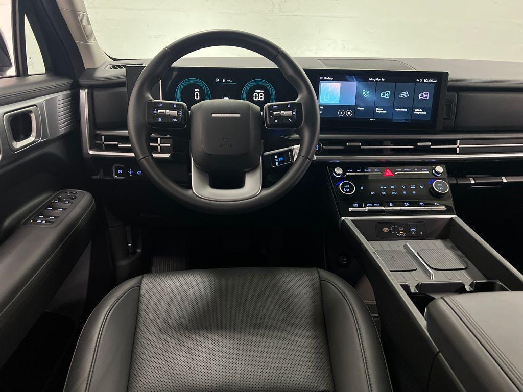 used 2025 Hyundai Santa Fe car, priced at $27,800