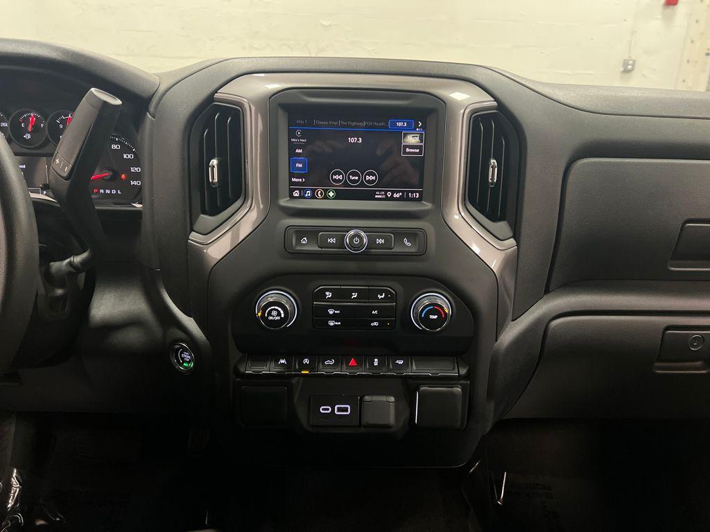 used 2025 Chevrolet Silverado 1500 car, priced at $34,451