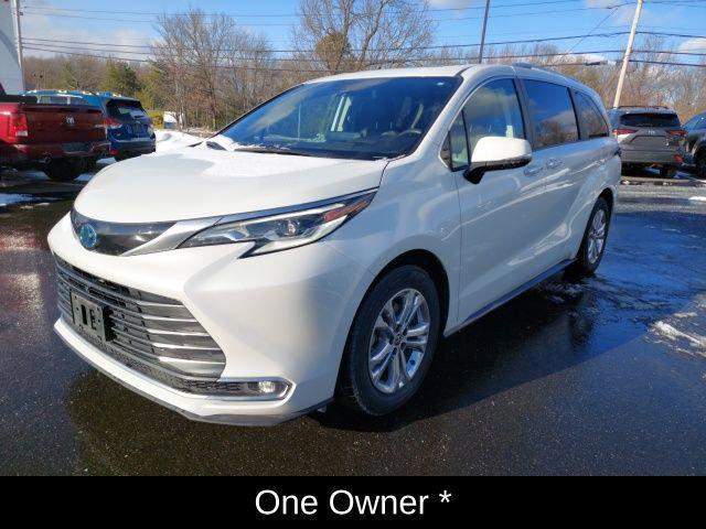 used 2022 Toyota Sienna car, priced at $39,484