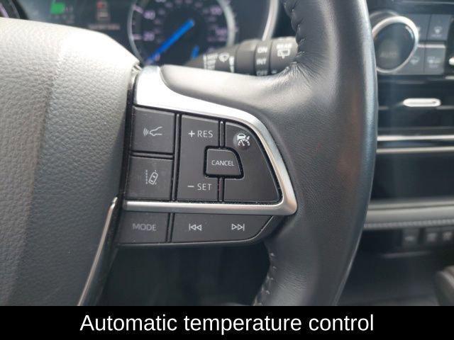 used 2021 Toyota Highlander Hybrid car, priced at $32,899