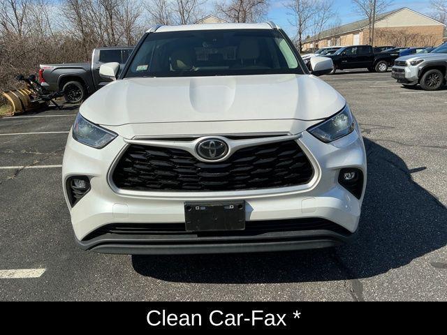 used 2024 Toyota Highlander car, priced at $41,995
