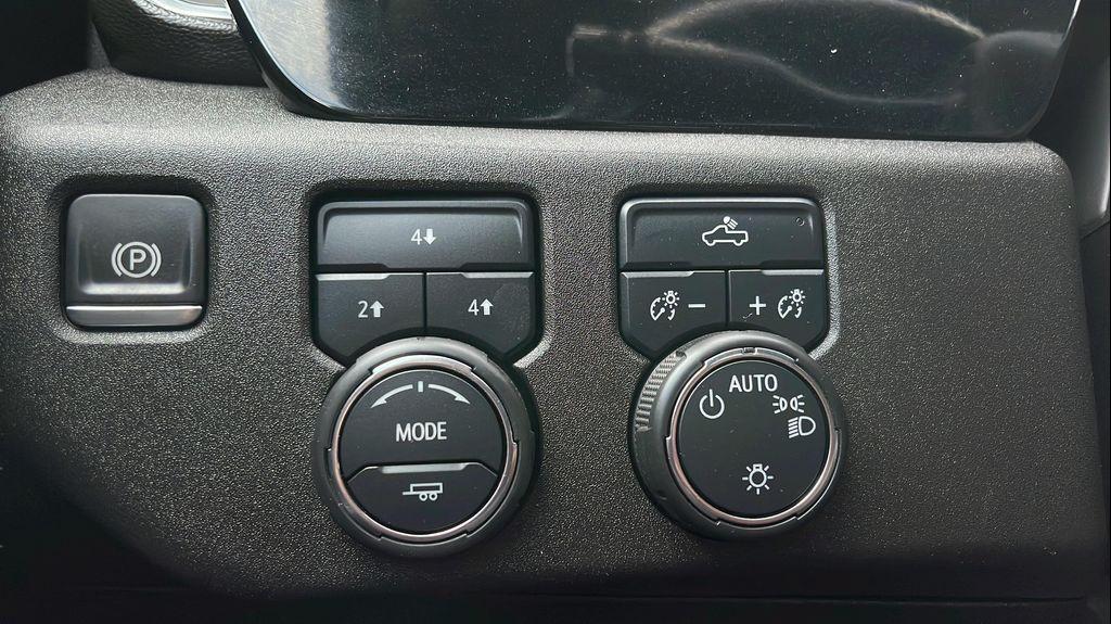 used 2024 Chevrolet Silverado 2500 car, priced at $50,498