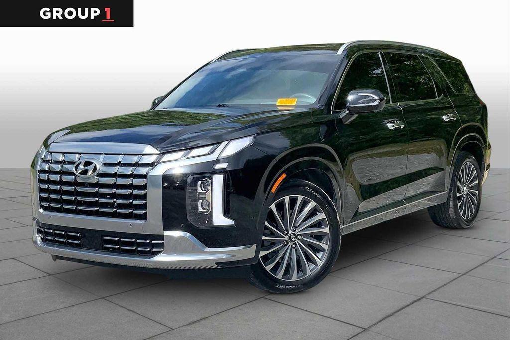used 2025 Hyundai Palisade car, priced at $41,416