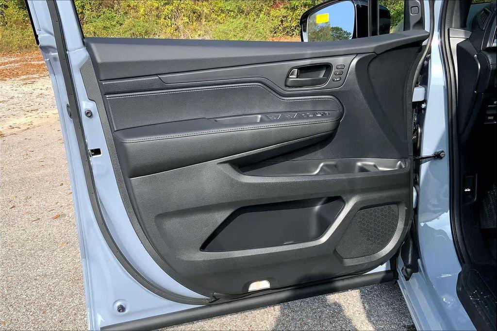 new 2026 Honda Odyssey car, priced at $43,737