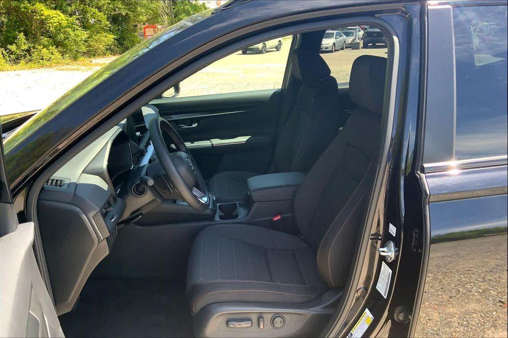 used 2026 Honda CR-V Hybrid car, priced at $32,123