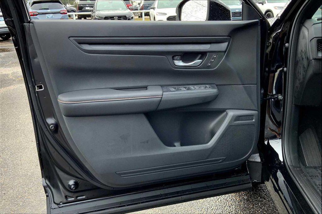 new 2026 Honda CR-V Hybrid car, priced at $38,597