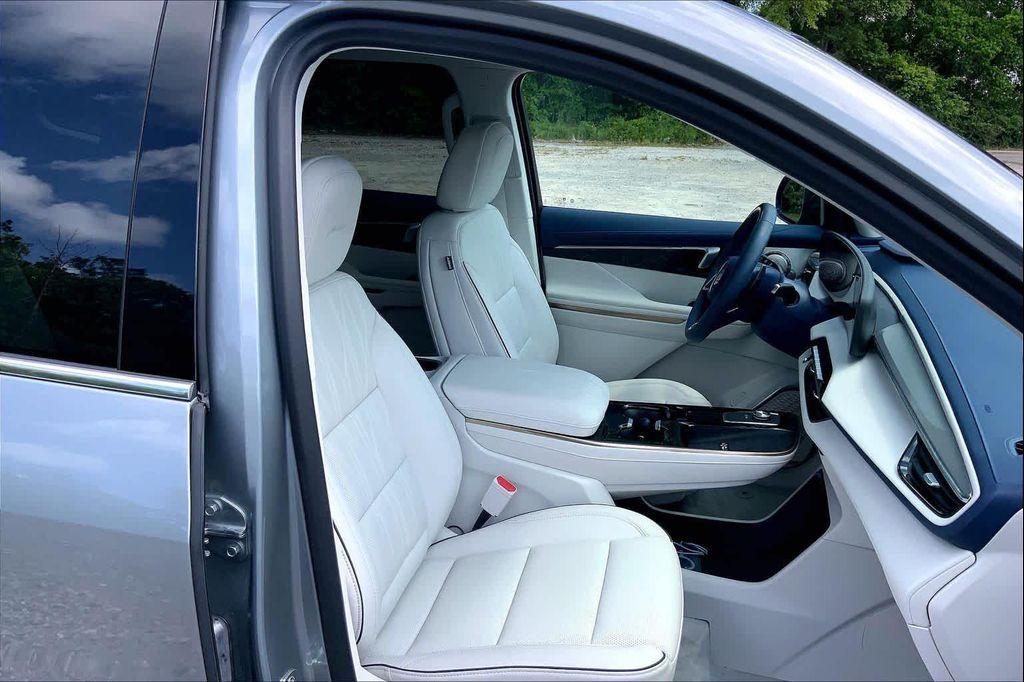 used 2025 Buick Enclave car, priced at $48,479