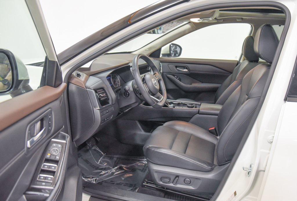 used 2023 Nissan Rogue car, priced at $27,995