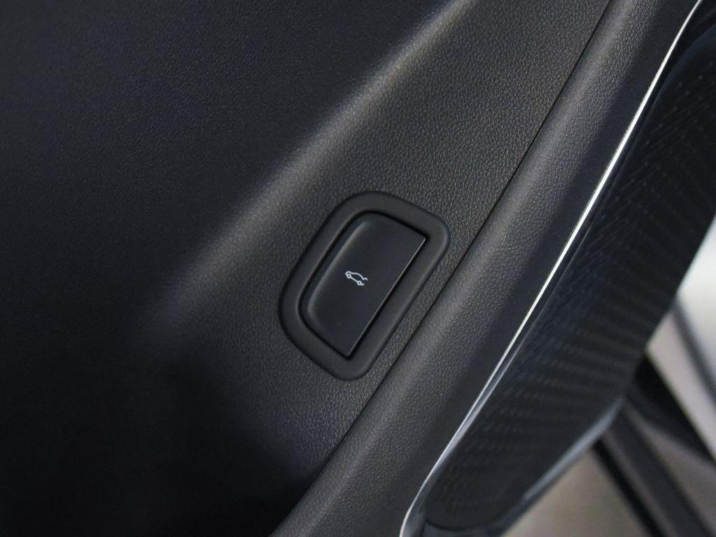 used 2025 GMC Acadia car, priced at $50,139