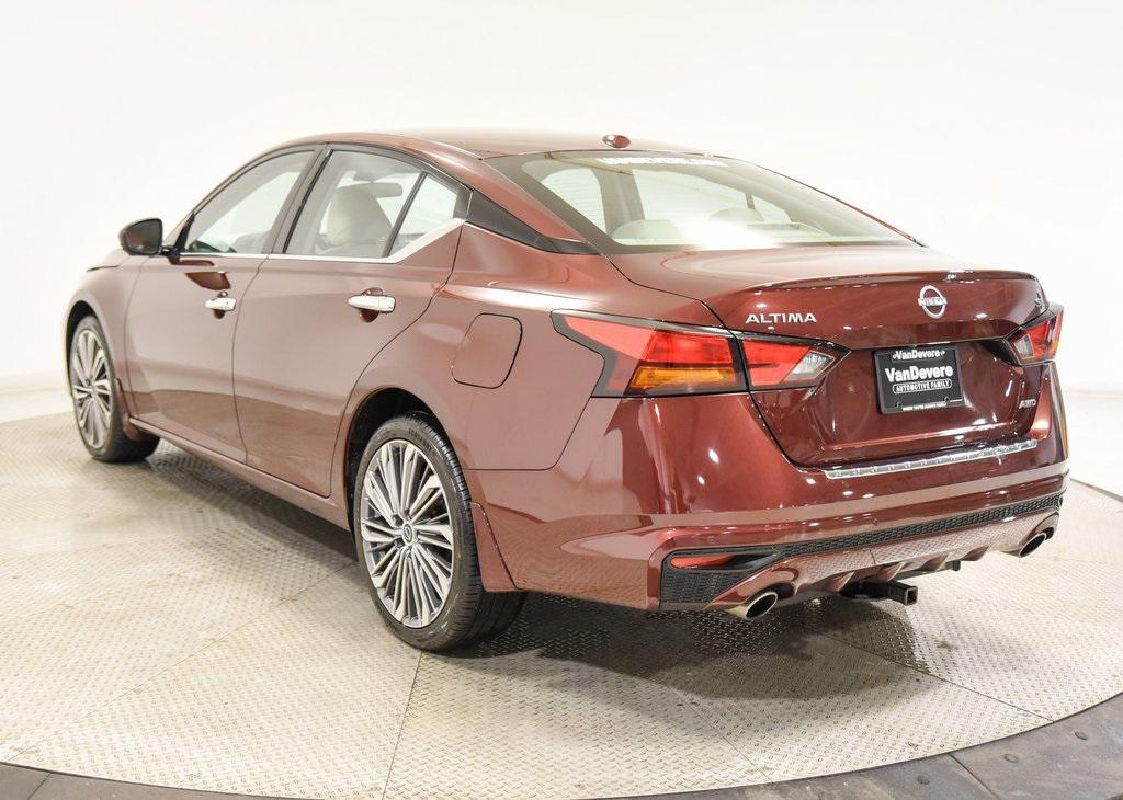 used 2023 Nissan Altima car, priced at $24,589