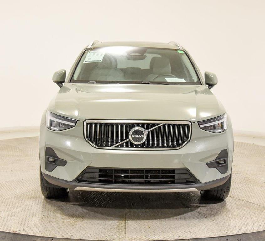 used 2024 Volvo XC40 car, priced at $22,441