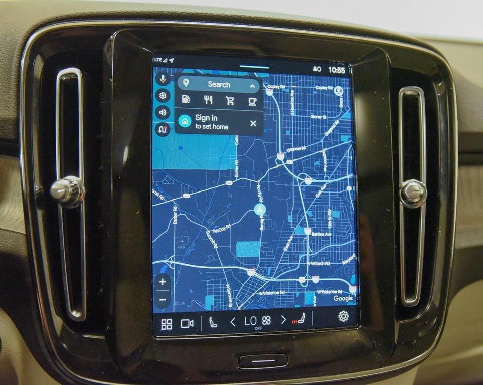 used 2024 Volvo XC40 car, priced at $22,441