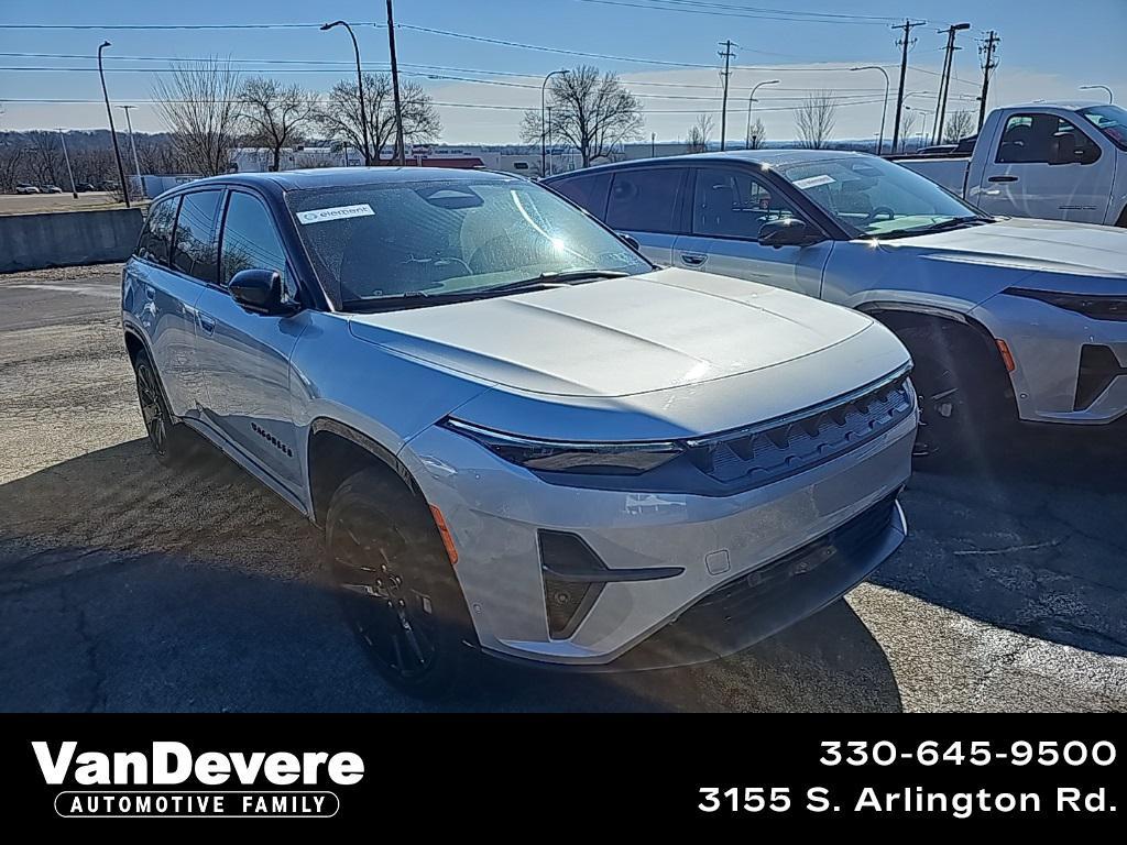 used 2024 Jeep Wagoneer S car, priced at $39,995