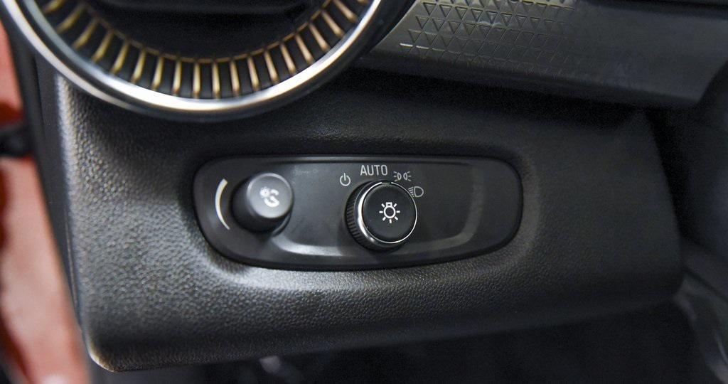 used 2024 Chevrolet Trax car, priced at $20,341