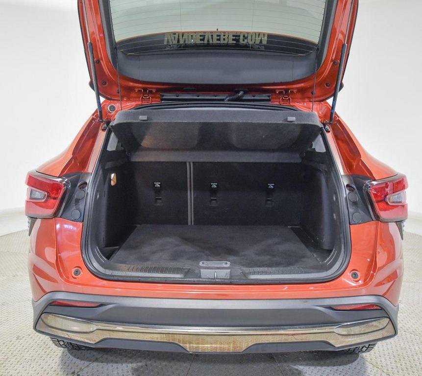 used 2024 Chevrolet Trax car, priced at $20,341