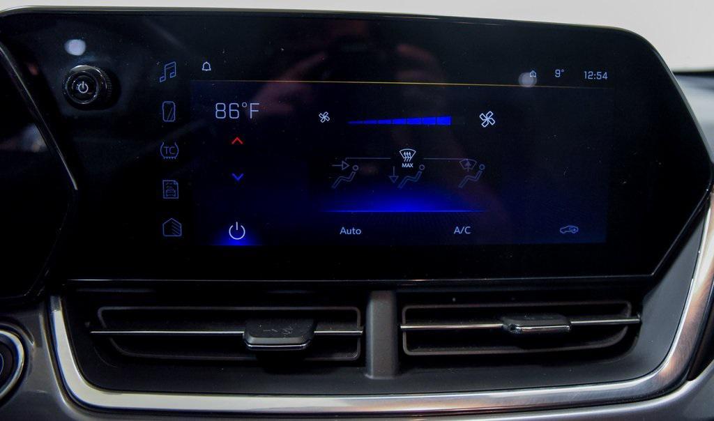 used 2024 Chevrolet Trax car, priced at $20,341